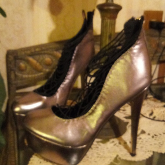Women shoes size 11 - Picture 1 of 4